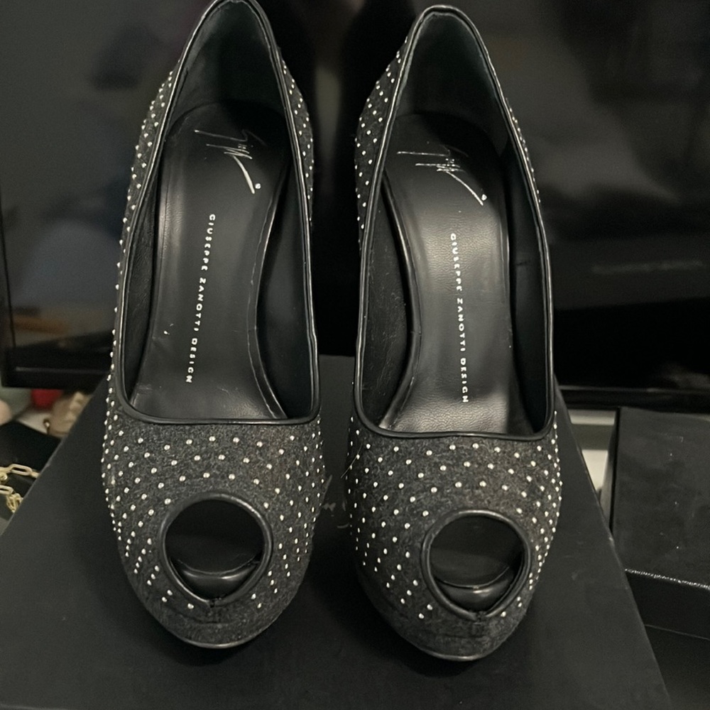 Giuseppe Zanotti Wool Studded Pumps NEW size 39